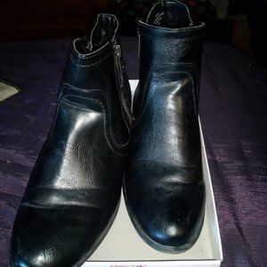 Unisa Ankle Boots